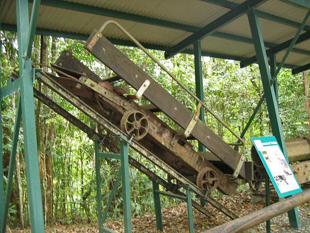 A 390 Au telepherique de Kuranda.jpg